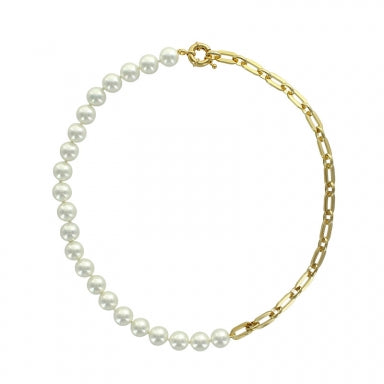 Gold-coloured brass alternating figaro chain and white Majorica pearl necklace